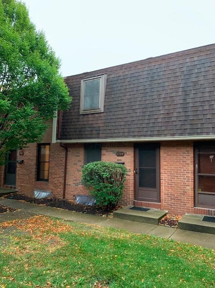 1794 Willoway Cir S Unit BLDG, Columbus, OH 43220
