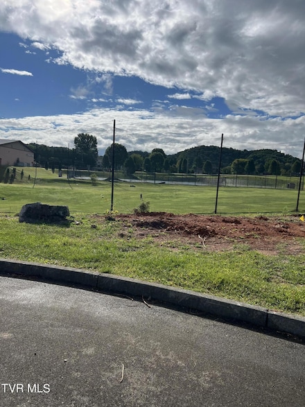 362 Monroe Dr, Bristol, TN 37620