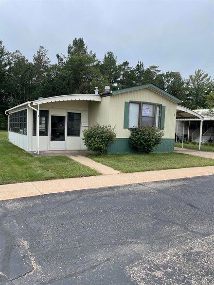8311 State Highway 13 S Unit P-1, Wisconsin Rapids, WI 54494