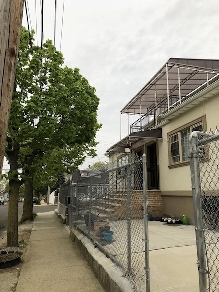 12002 153rd St, Jamaica, NY 11434