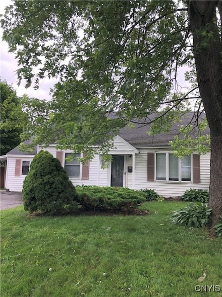 302 Hyland Dr, Syracuse, NY 13212