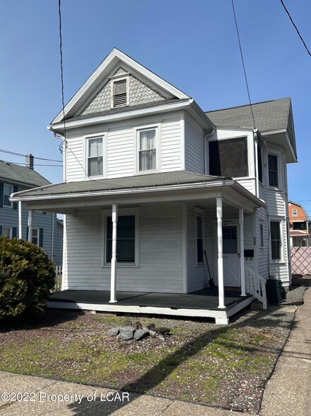 268 E Church St, Nanticoke, PA 18634