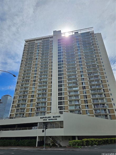 1655 Makaloa St Unit 915, Honolulu, HI 96814