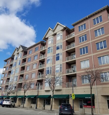 9670 Franklin Ave Unit 305, Franklin Park, IL 60131