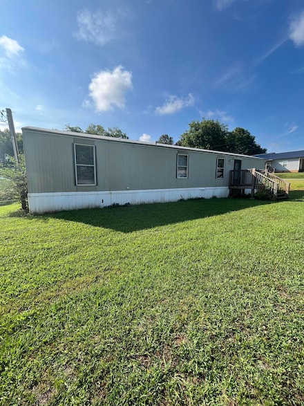 139 Poplar St, Benton, TN 37307