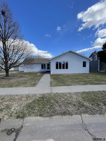 230 N Church St, Elm Creek, NE 68836