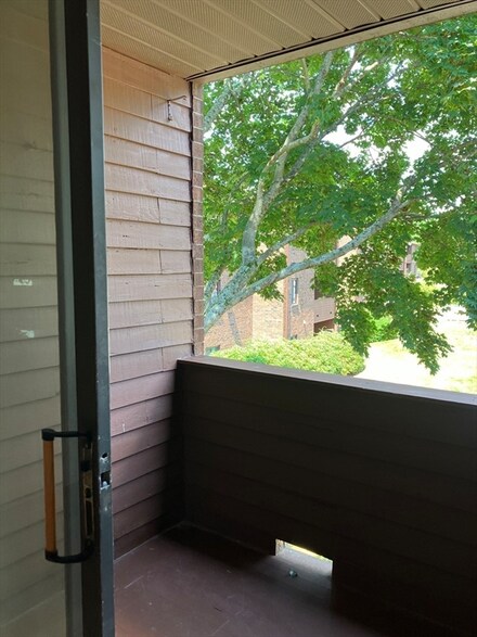17 Davis Rd Unit c15, Acton, MA 01720
