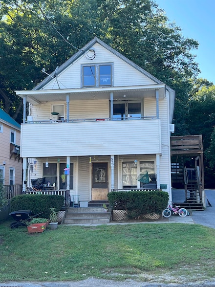573 S Main St, Brattleboro, VT 05301