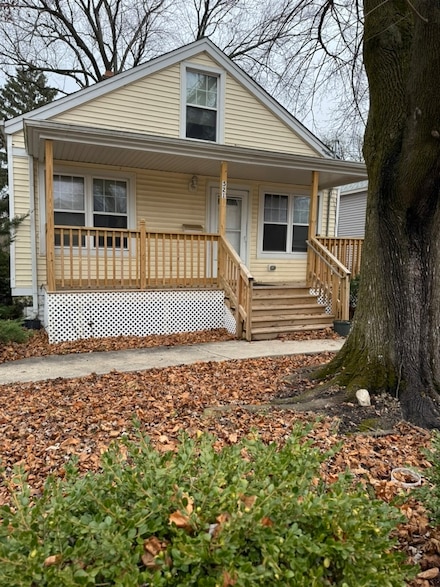 521 N May St, Aurora, IL 60506