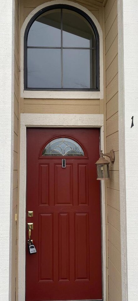 1 Lorraine Ct, Seaside, CA 93955