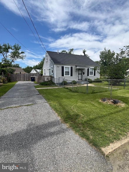 213 Seneca Dr, Oxon Hill, MD 20745