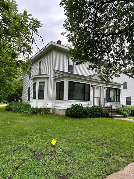 2760 Maple Ave, Slayton, MN 56172