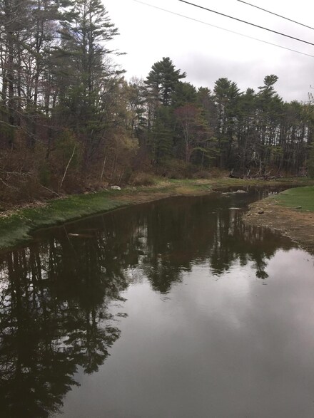 32 Clarks Point Rd, Wiscasset, ME 04578