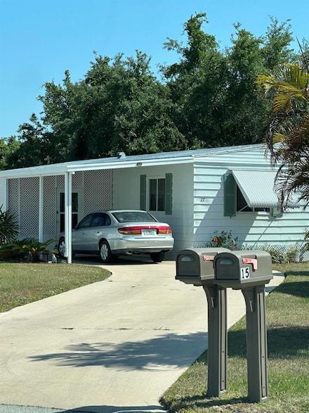 17 Santa Maria Ct, Port St. Lucie, FL 34952