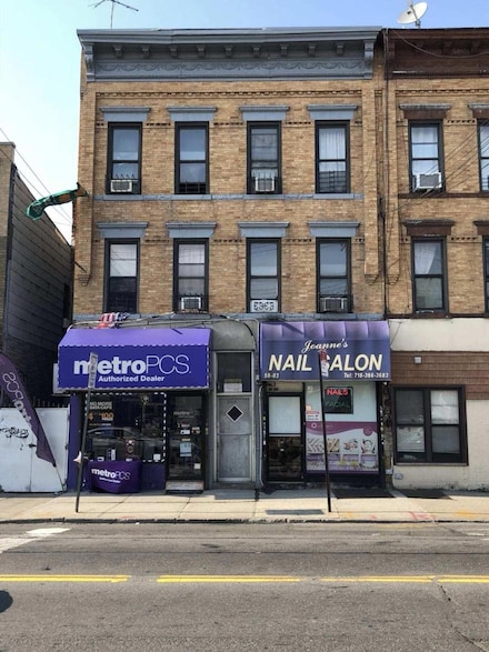 5803 Metropolitan Ave, Flushing, NY 11385