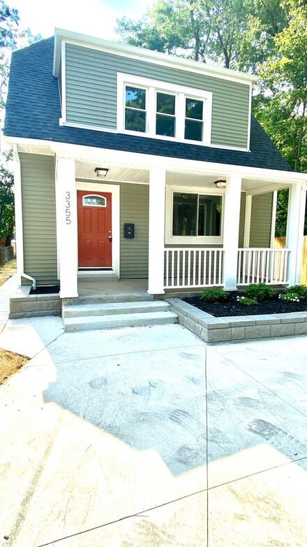 3355 Hewitt Crescent St, Cincinnati, OH 45207