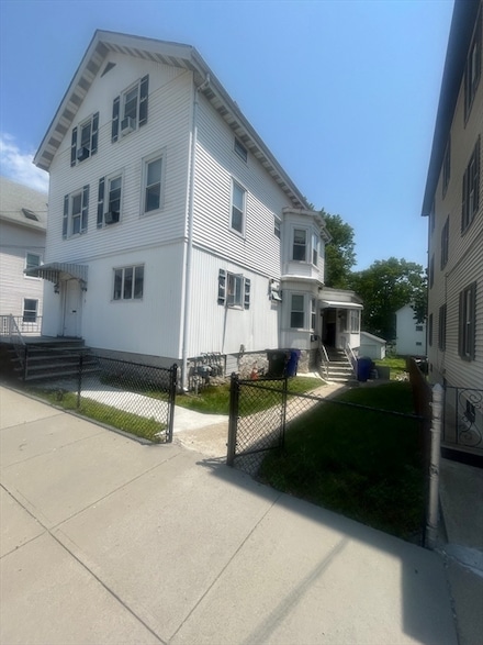 163 Linden St, Fall River, MA 02720