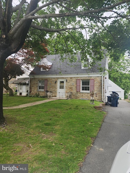 150 Gainsboro Rd, Lawrence Township, NJ 08648