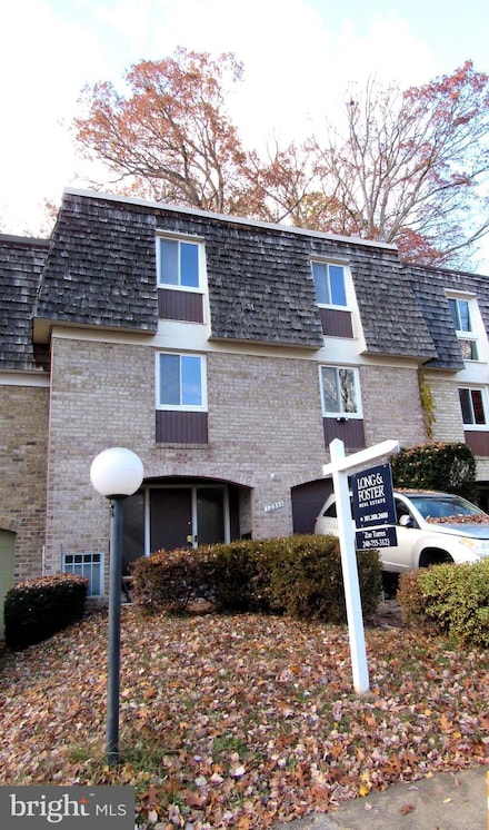 10335 Watkins Mill Dr, Montgomery Village, MD 20886