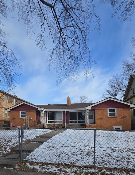 1238 Sheridan Ave N, Minneapolis, MN 55411