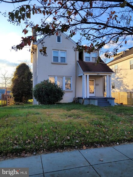 7114 7th St NW, Washington, DC 20012