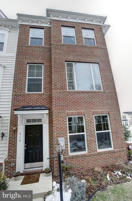619 Ava Cir NE, Washington, DC 20017