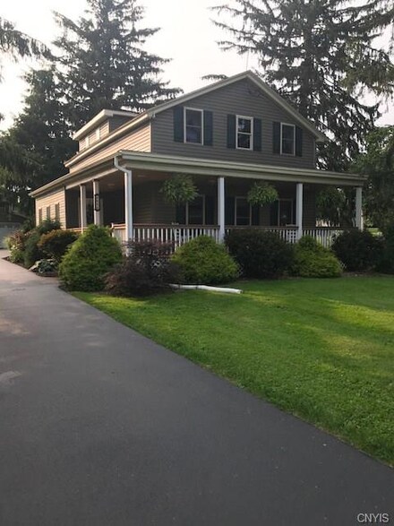 4699 State St, Oneida, NY 13421