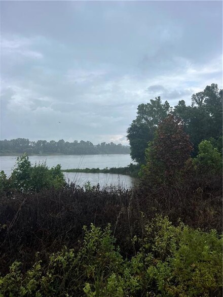 0000 River Rd, Colfax, LA 71417