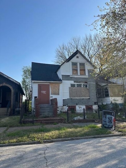 4877 Carter Ave, Saint Louis, MO 63115