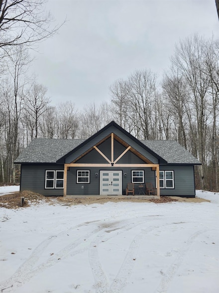 N11909 Menominee Woods Dr, Wagner, WI 54177