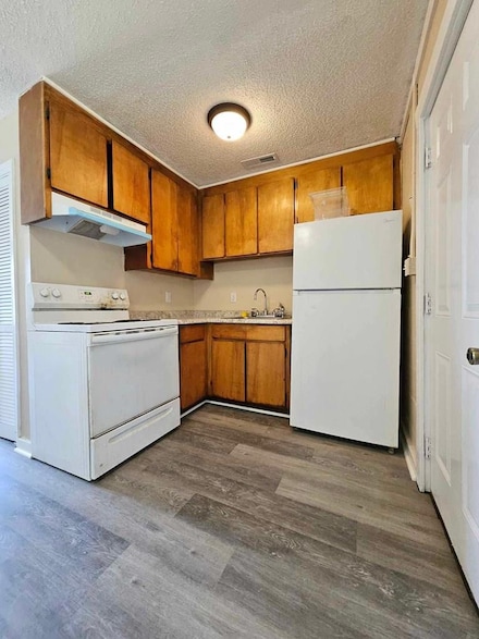 910 S Loch Laurel St, Valdosta, GA 31601