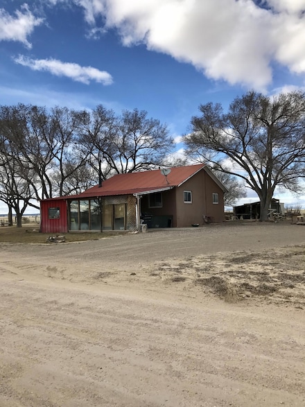 8 Iceplant Rd, Estancia, NM 87016
