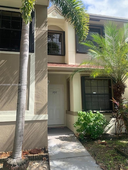 390 City View Dr, Fort Lauderdale, FL 33311