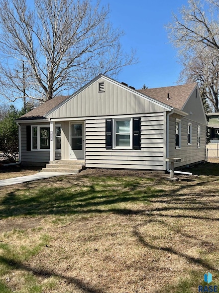 2517 S Glendale Ave, Sioux Falls, SD 57105