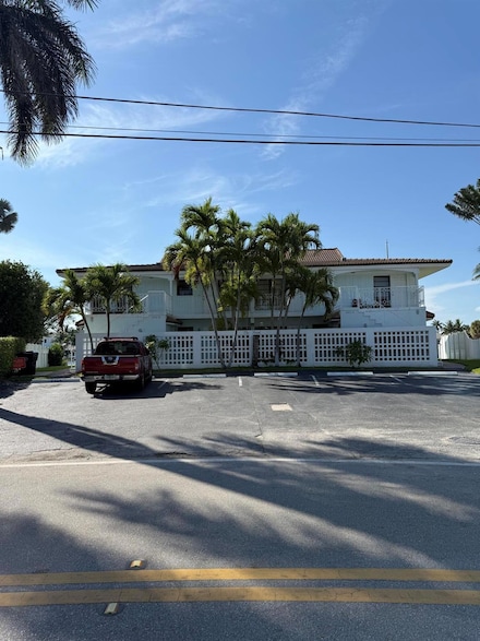 2613 NE 28th Ct Unit 1b, Lighthouse Point, FL 33064