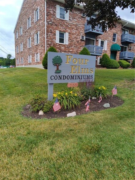 200 Manville Hill Rd Unit 130, Cumberland, RI 02864