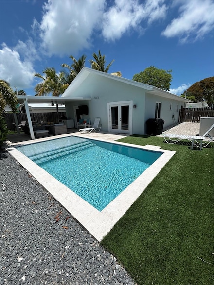 215 S Coconut Palm Blvd, Tavernier, FL 33070