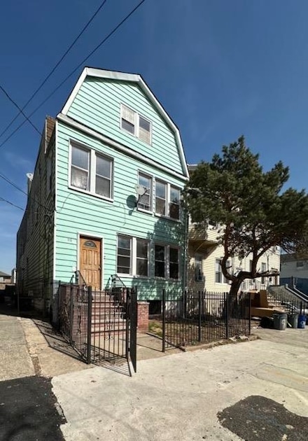 98 Van Nostrand Ave Unit 1F, Jersey City, NJ 07305