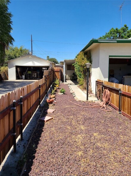 1311 E Olive St, Colton, CA 92324