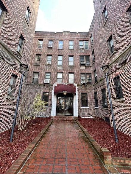 38-05 65th St Unit 2F, Woodside, NY 11377