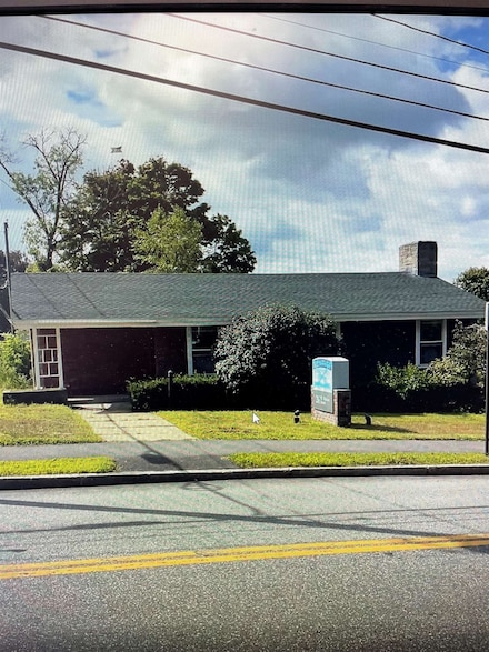 26 W Webster St, Manchester, NH 03104