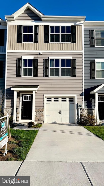 304 Carbine St, Taneytown, MD 21787