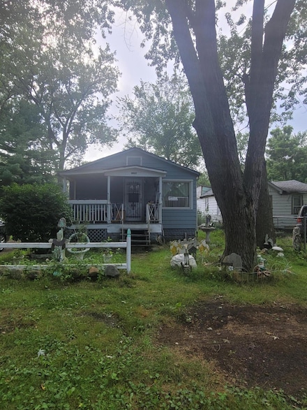 4660 Hayes St, Gary, IN 46408