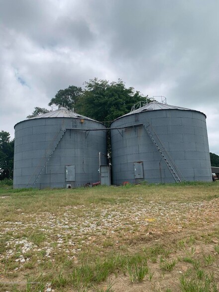 3710 Ballentine Rd, Crenshaw, MS 38621