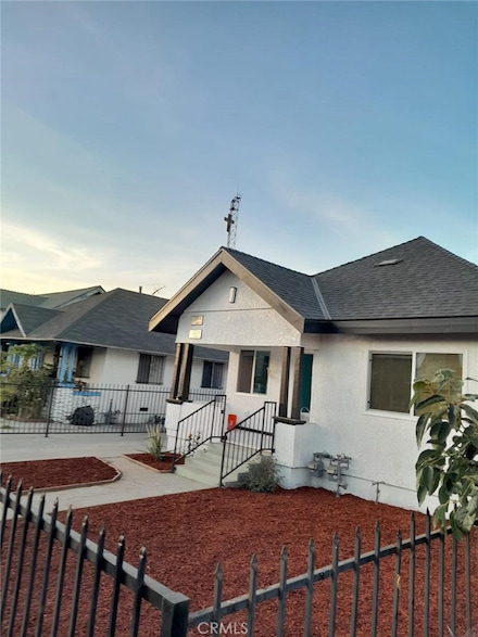219 W 52nd St, Los Angeles, CA 90037