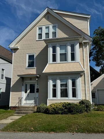40 Church St, Whitman, MA 02382