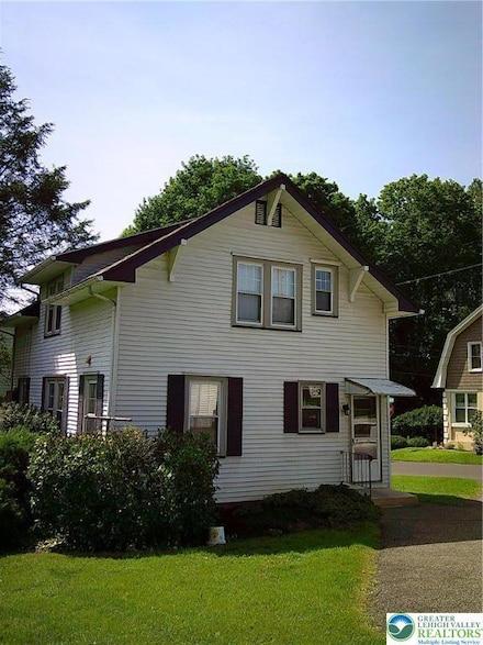 2032 Riverside Dr, Bethlehem, PA 18015