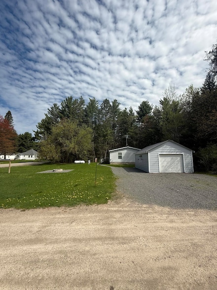 N12810 Queen St, Athelstane, WI 54104
