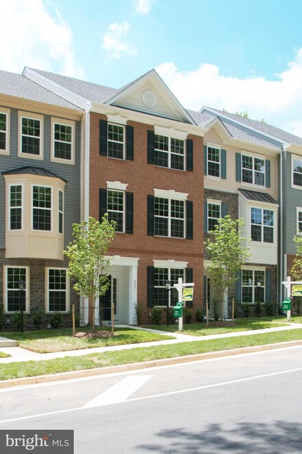 3991 Bradys Hill Rd Unit 9, Triangle, VA 22172