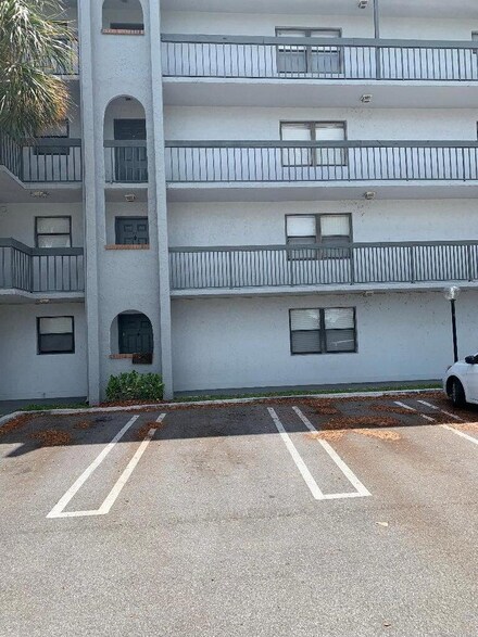 2050 N Congress Ave Unit 3010, West Palm Beach, FL 33401